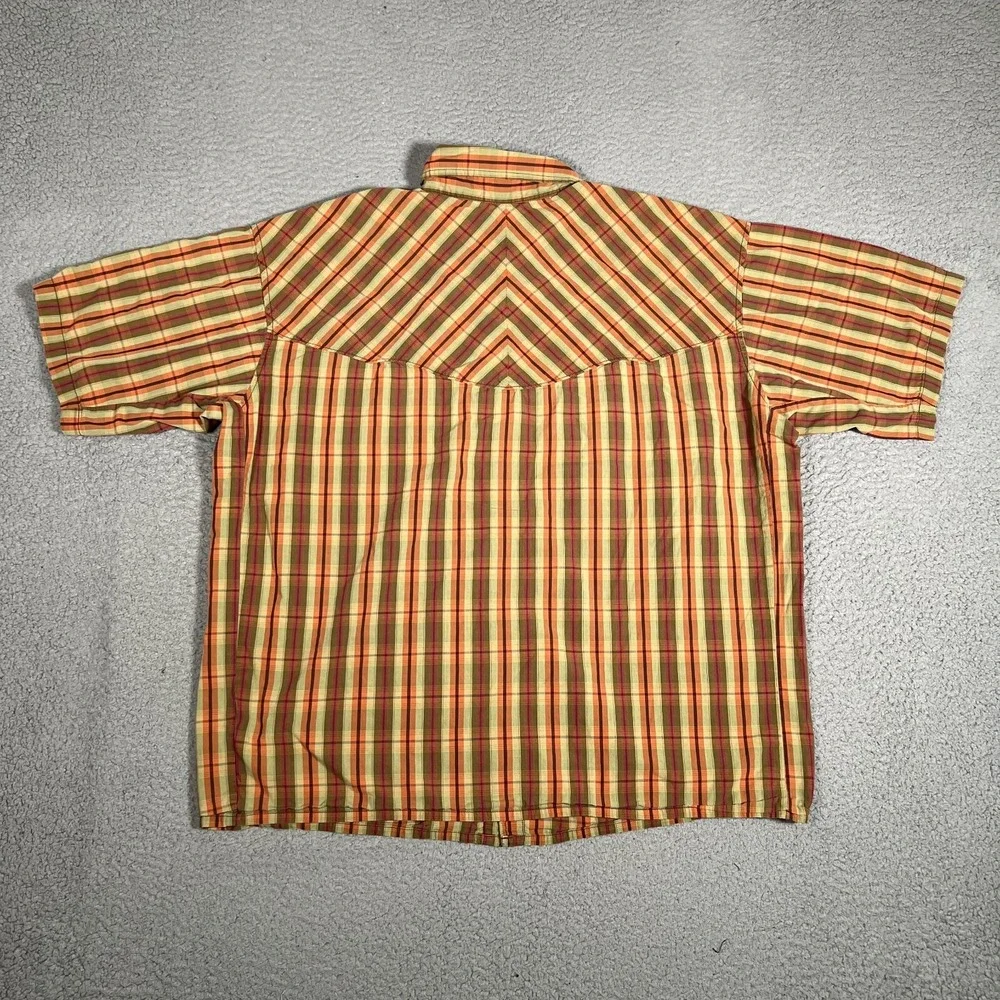 Mountain Hardwear‎ Shirt Mens XL Brown Outdoor Button Up Pocket Casual Preppy
